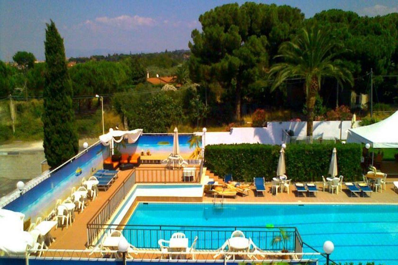 One Park Hotel Marino Exterior photo